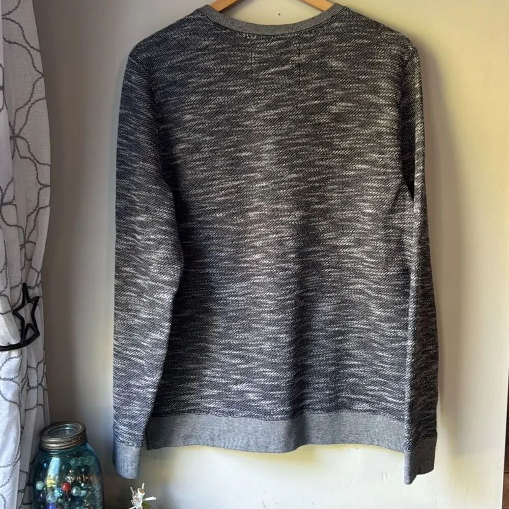 Abercrombie and Fitch men’s boucle sweatshirt size large navy blue cozy warm fal